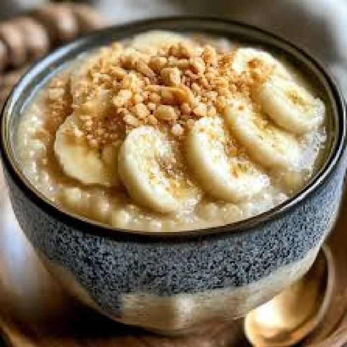 Tapioka-Pudding mit Bananen
