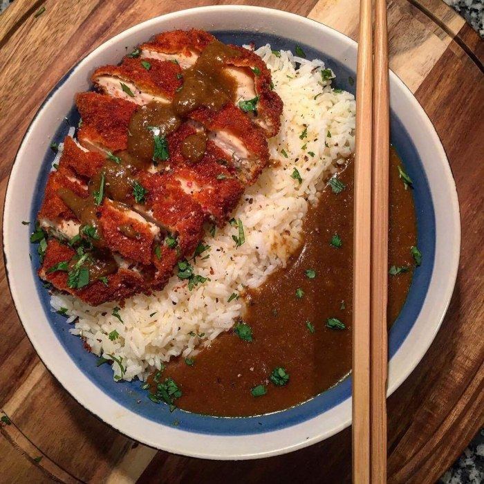 Katsu-Hähnchen-Curry