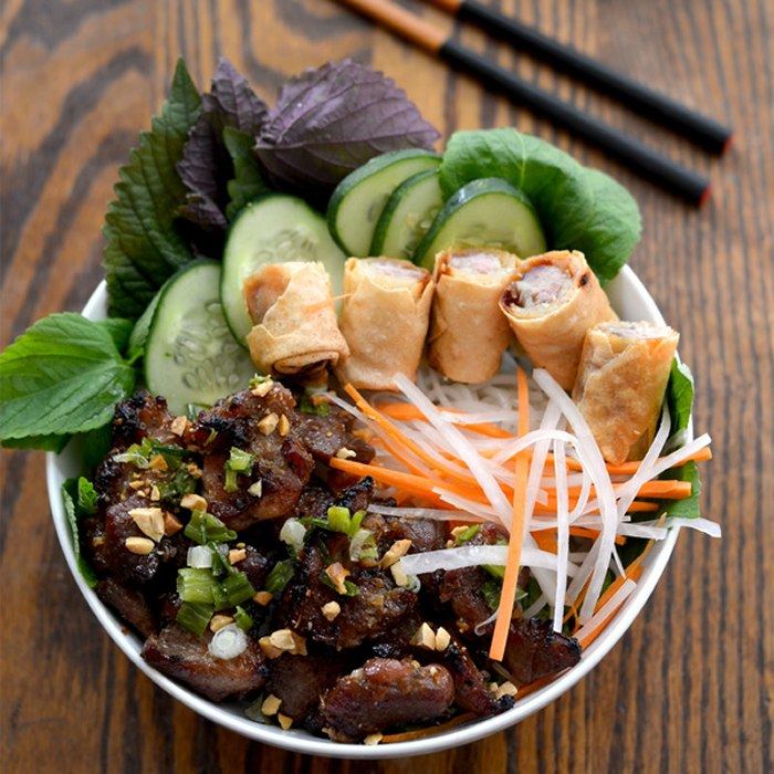 Vietnamesischer gebratener Schweinefleisch (Bun-Thit-Nuong)