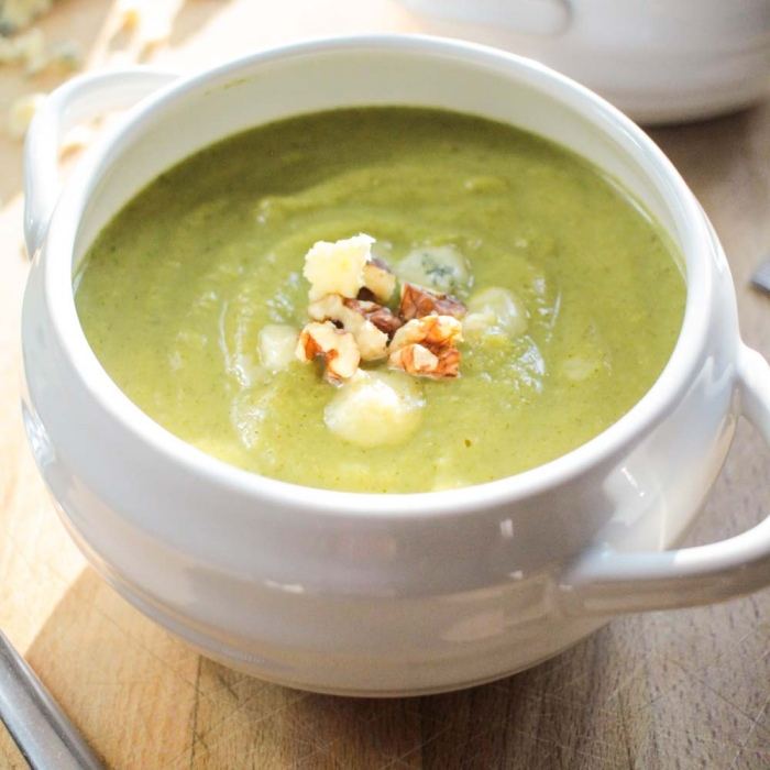 Brokkoli & Stilton-Suppe