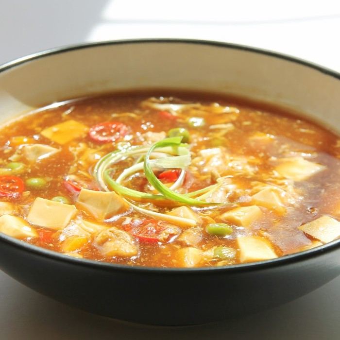 Scharfe und Säure-Suppe