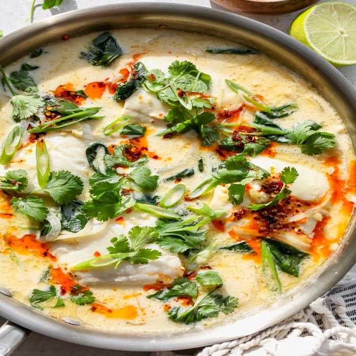 Thai-Fischbrühe mit Grünzeug