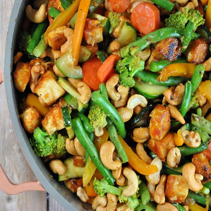 Tofu-Grünzeug mit Cashew