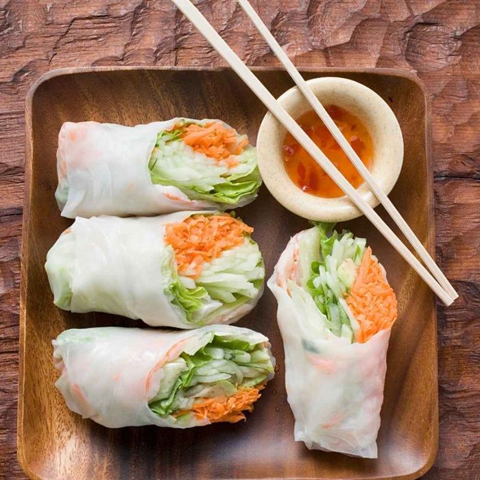 Salmon-Nudel-Wraps