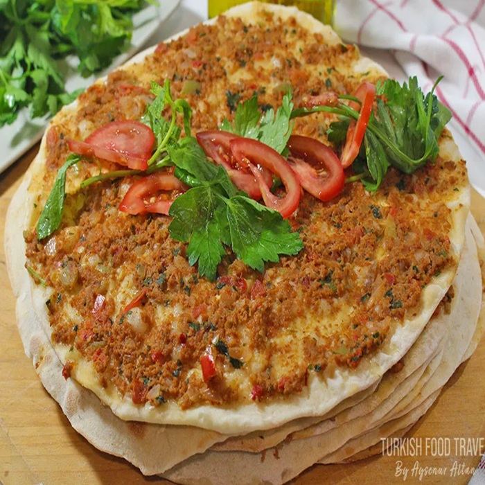 Türkischer Lahmacun