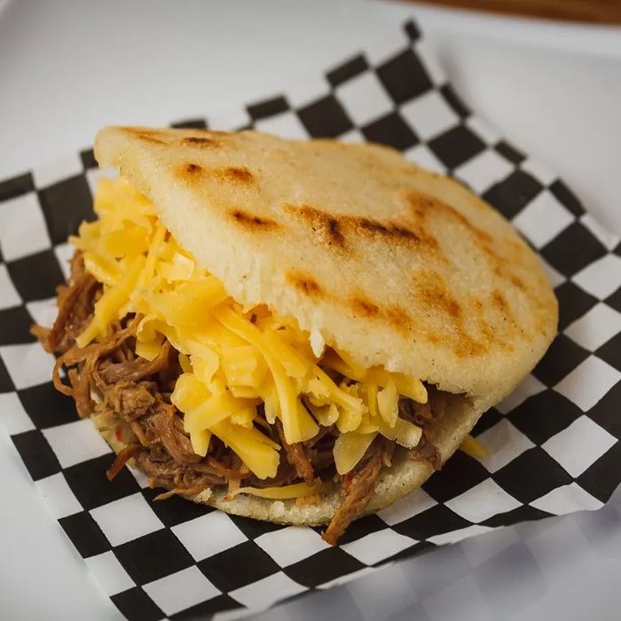 Käse-Arepa