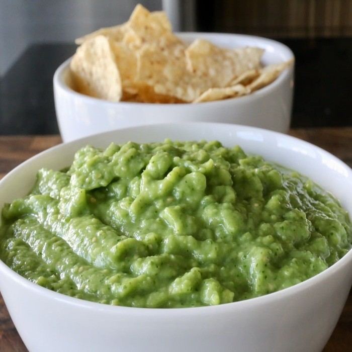 Kolumbianische Avocado-Chilisauce